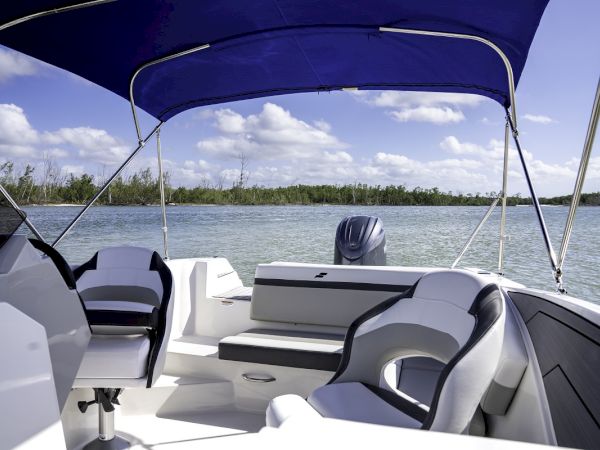 Naples Bay Resort & Marina